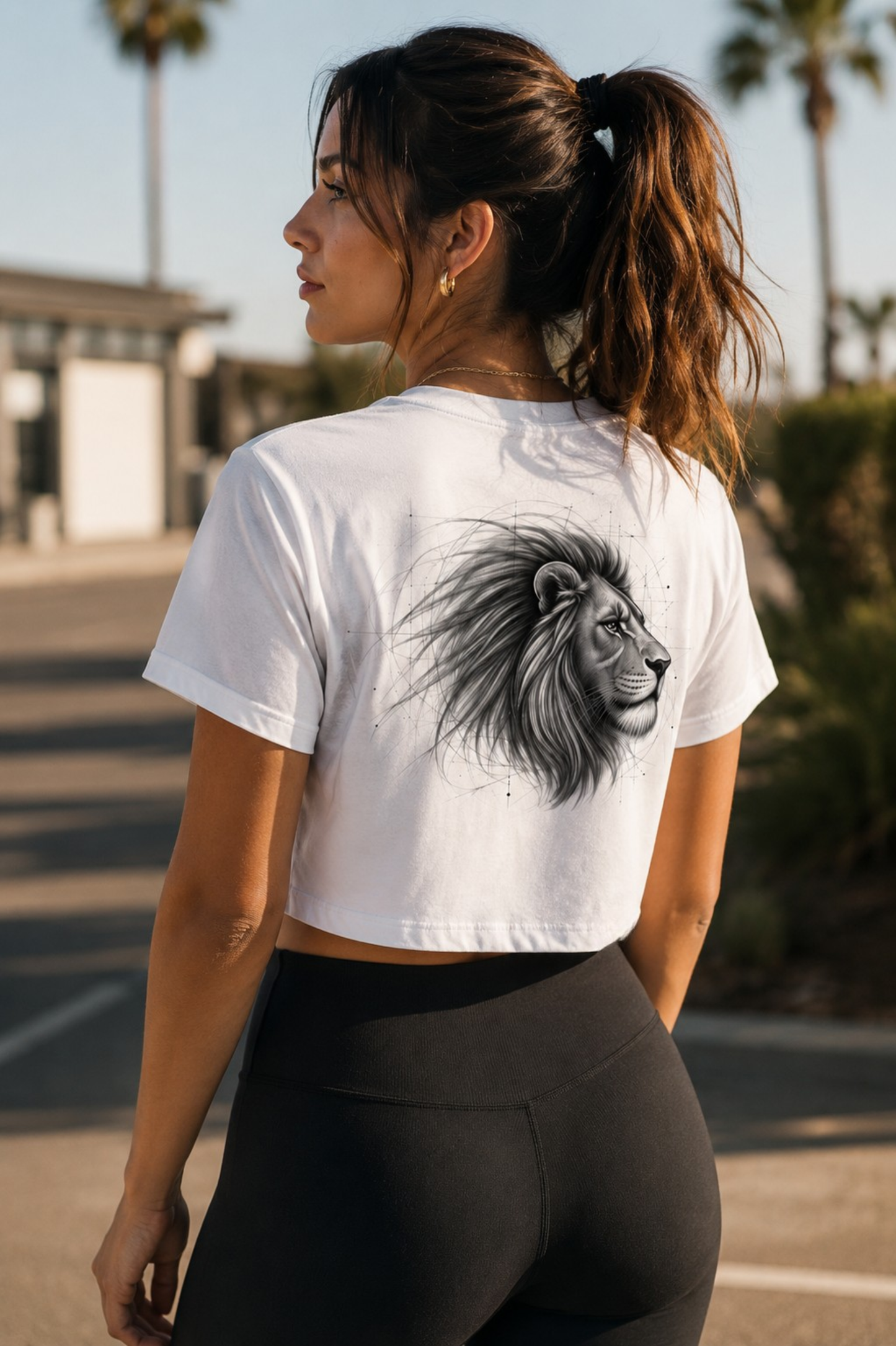 LUCCI Women s Lion Study Crop Tee
